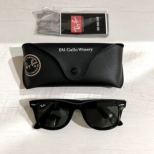 Ray Ban Original Wayfarer Classic, black, new/never worn
